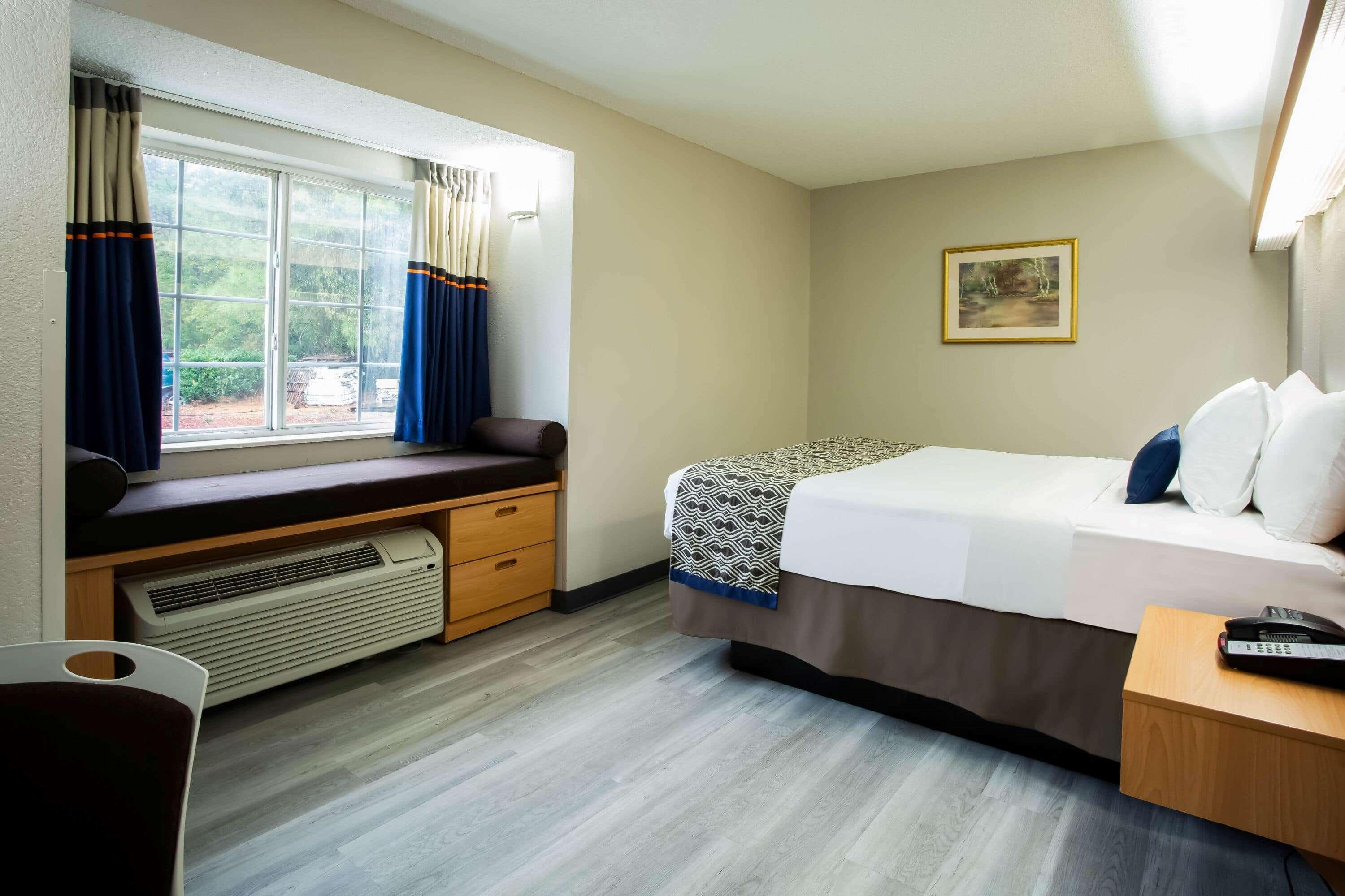 Microtel Inn & Suites By Wyndham Southern Pines Pinehurst Exterior foto